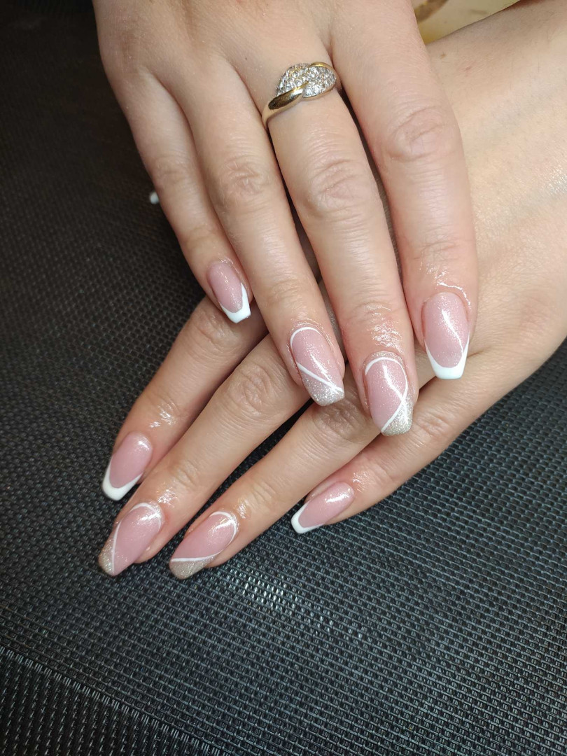 Ojačavanje noktiju gelom dužina 1 - Right Beauty, Beograd Ojačavanje noktiju Nokti Ojačavanje noktiju, Beograd, Centar, Stari grad, Dorćol