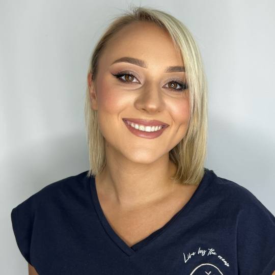 Studio Imela #beograd Make-up / šminkanje Profesionalno šminkanje + svečana frizura - jednostavna