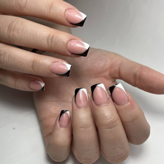 Princess beauty #nis Korekcija noktiju Korekcija izlivanja noktiju gelom