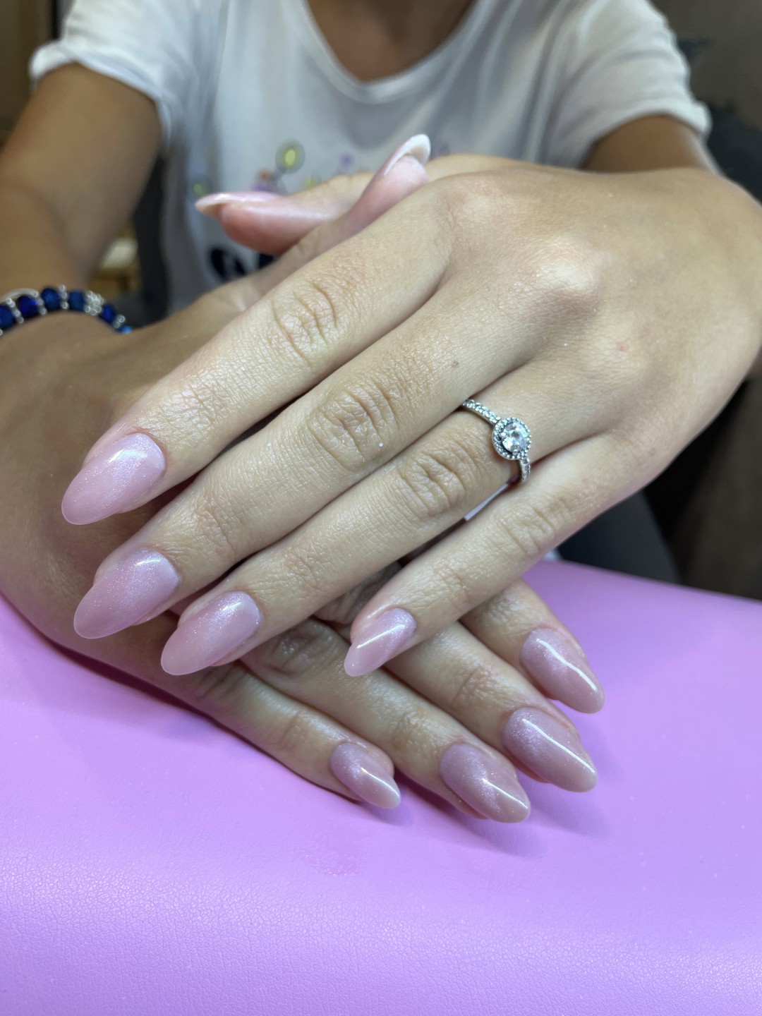 Beauty room Zvezdara #beograd Izlivanje noktiju Korekcija izlivanja noktiju gelom - M dužina