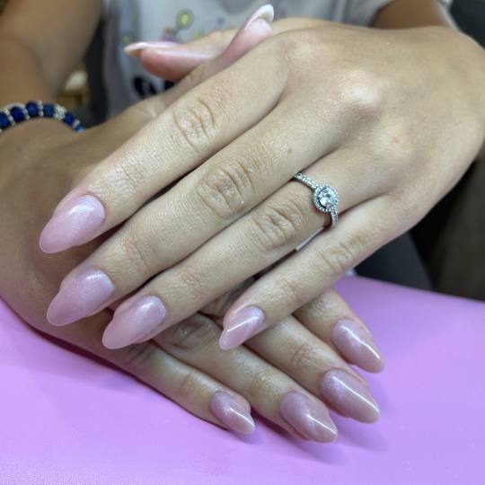 Beauty room Zvezdara #beograd Izlivanje noktiju Korekcija izlivanja noktiju gelom - M dužina