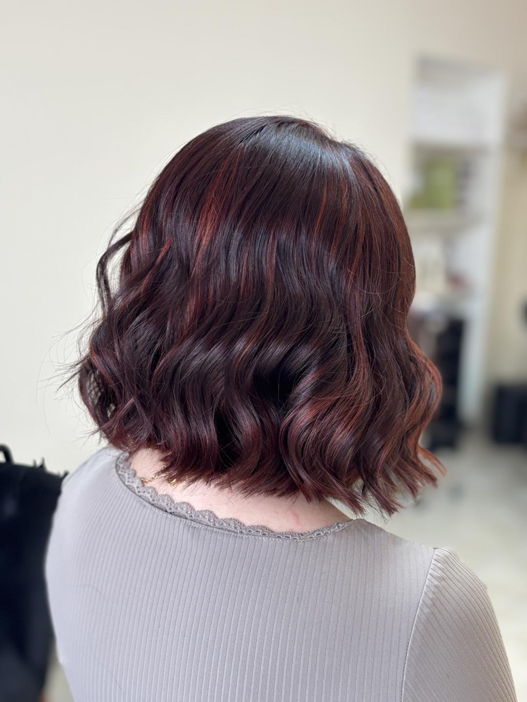 Pramenovi, preliv i feniranje-kosa srednje dužine - Atelier Kat, Beograd Ombre, sombre, balayage Frizerski saloni Ombre, sombre, balayage, Beograd, Mirijevo