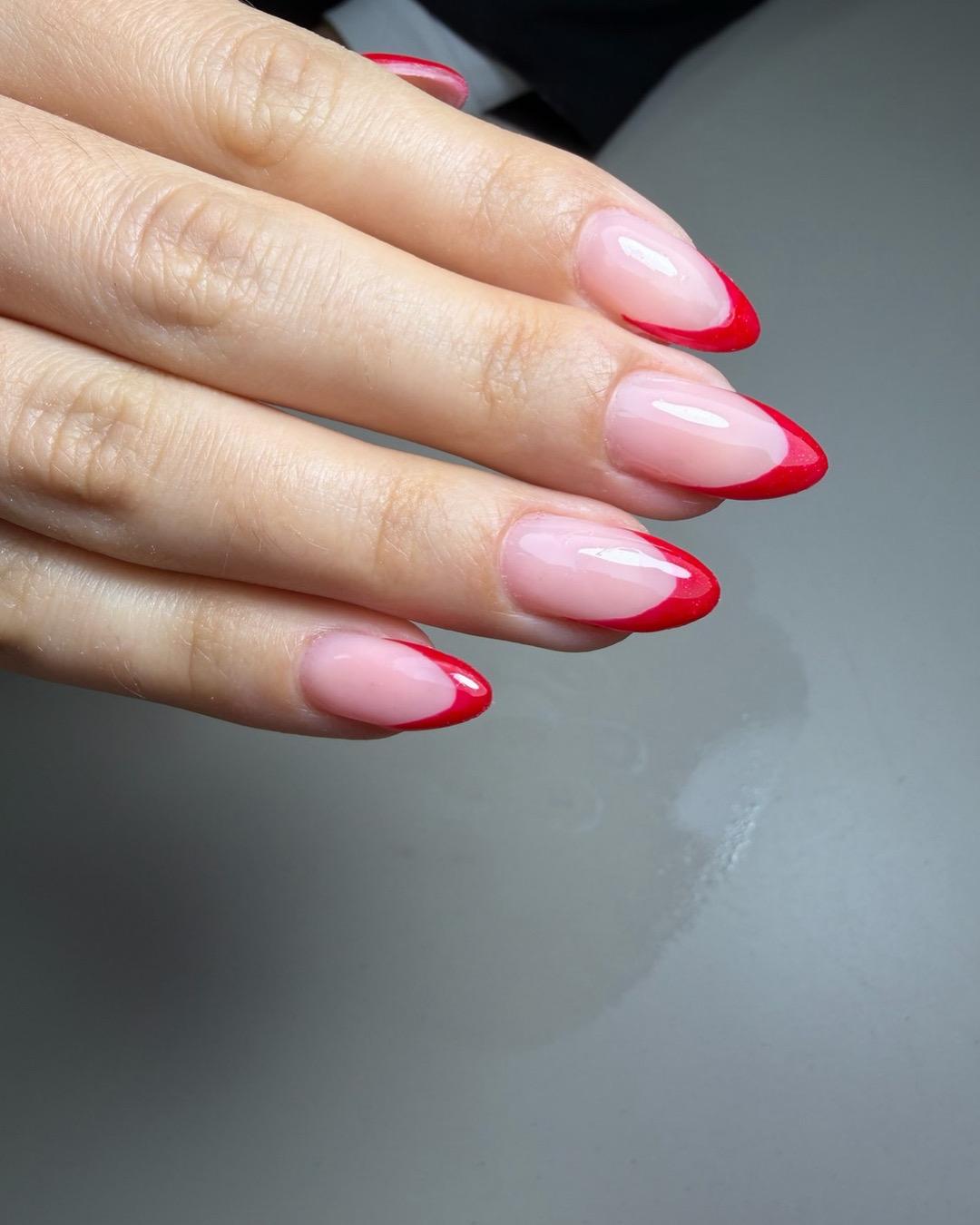 Izlivanje noktiju gelom - Studio Popov, Beograd Izlivanje noktiju Nokti Izlivanje noktiju, Beograd, Vračar, Čubura, Crveni krst