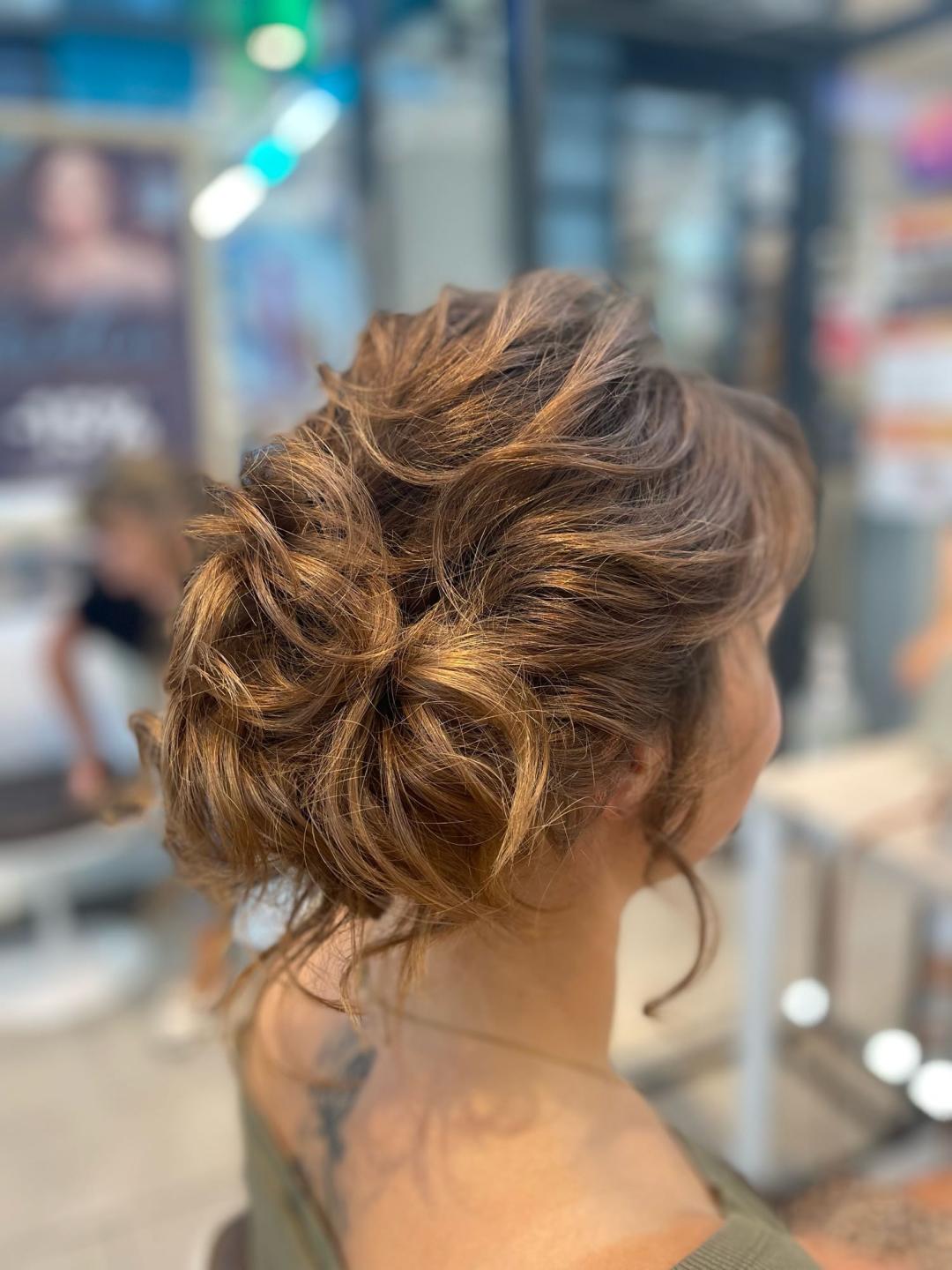 Medićeva hair #beograd Svečane i frizure za svadbu Svečana frizura