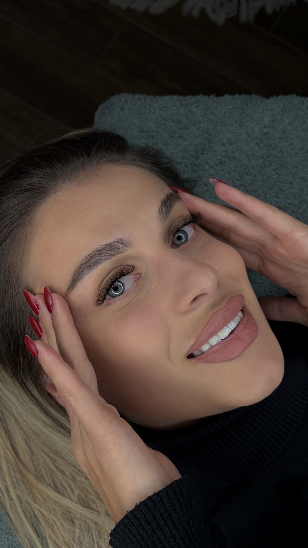 Almari Beauty Concept #kragujevac Nadogradnja trepavica Nadogradnja svilenih trepavica - Volumen