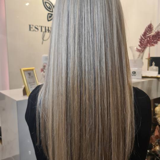 Esthetique Privé #beograd Pramenovi GOLDWELL Pramenovi + preliv + feniranje - duga kosa