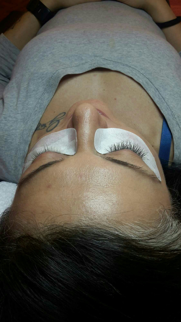 Nadogradnja svilenih trepavica – metoda 1 na 1 - Right Beauty, Beograd Nadogradnja trepavica Lice Nadogradnja trepavica, Beograd, Centar, Stari grad, Dorćol