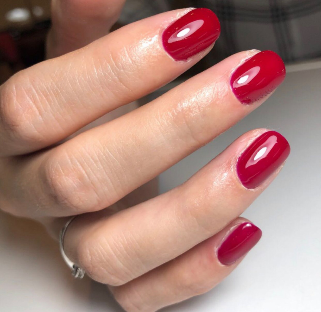 Mademoiselle Beauty #beograd Gel lak Korekcija gel laka - ruke sa aparatnim manikirom