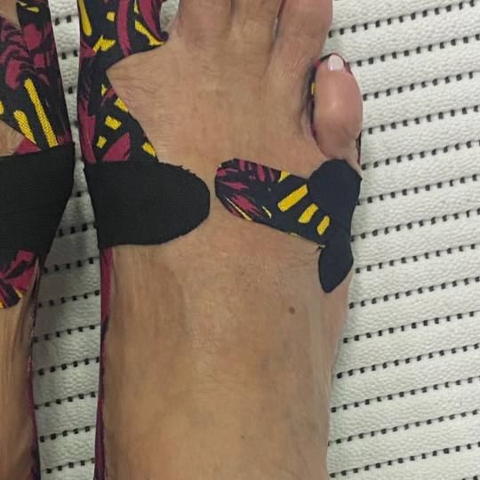 Touch Aesthetic&Medical care #beograd Ukrašavanje noktiju Kinezio tejping stopala Ukrašavanje nokt