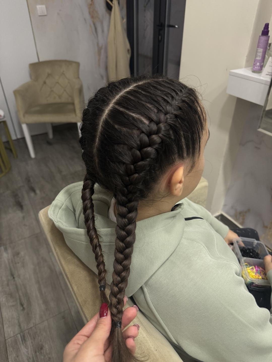 Bokserske pletenice - Studio Magic Room, Beograd Pletenice, kike, punđe Frizerski saloni Pletenice, kike, punđe, Beograd, Zemun Centar