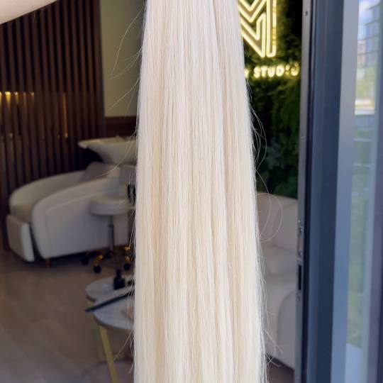 MN Beauty studio #beograd Nadogradnja kose Nadogradnja kose po pramenu - 70 cm