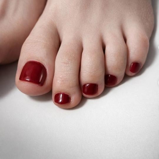 Četiri Gold - Zemun polje #beograd Gel lak Gel lak - noge (Na čistu nokatnu ploču)