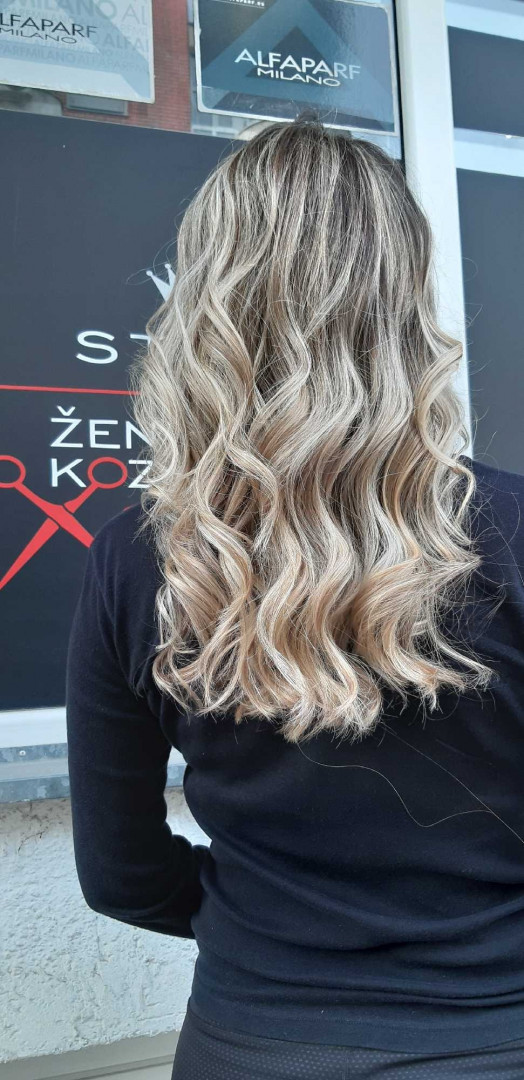 X Style #novisad Farbanje kose Pramenovi u jednoj boji + preliv - duga kosa
