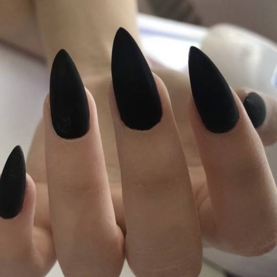 Hill Beauty Centar #beograd Izlivanje noktiju Izlivanje noktiju gelom - M dužina
