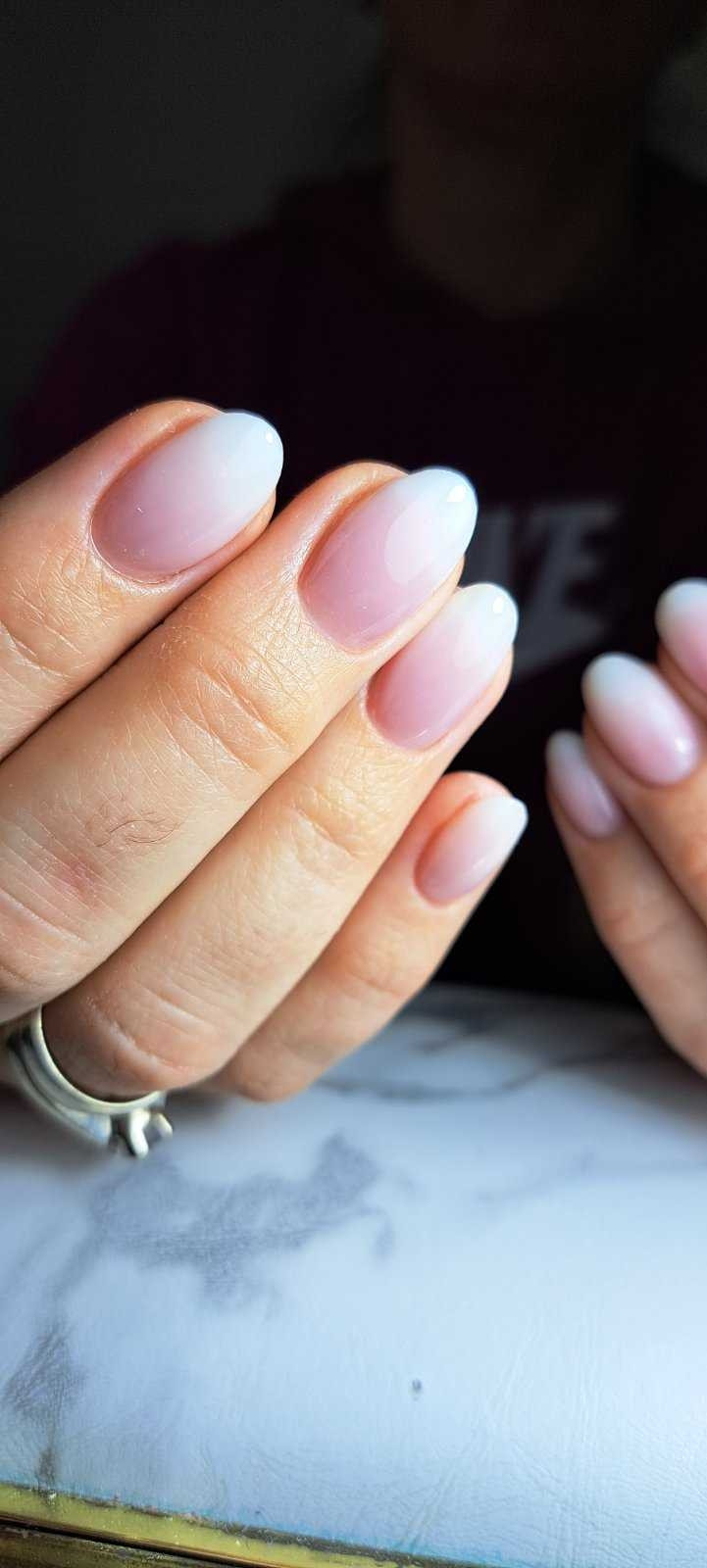 Ashanti Beauty Salon & Academy #beograd Ojačavanje noktiju Ojačavanje prirodnih noktiju gelom - boja