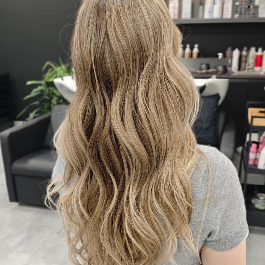 Kotenkova Studio & Education #beograd Pramenovi Blond tehnike cele dužine - duga kosa