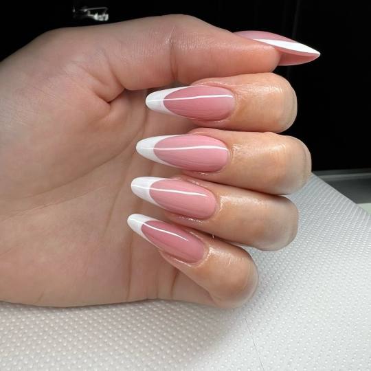 Bibi beauty centar #beograd Izlivanje noktiju Izlivanje noktiju gelom - M dužina BiBi izlivanje nok