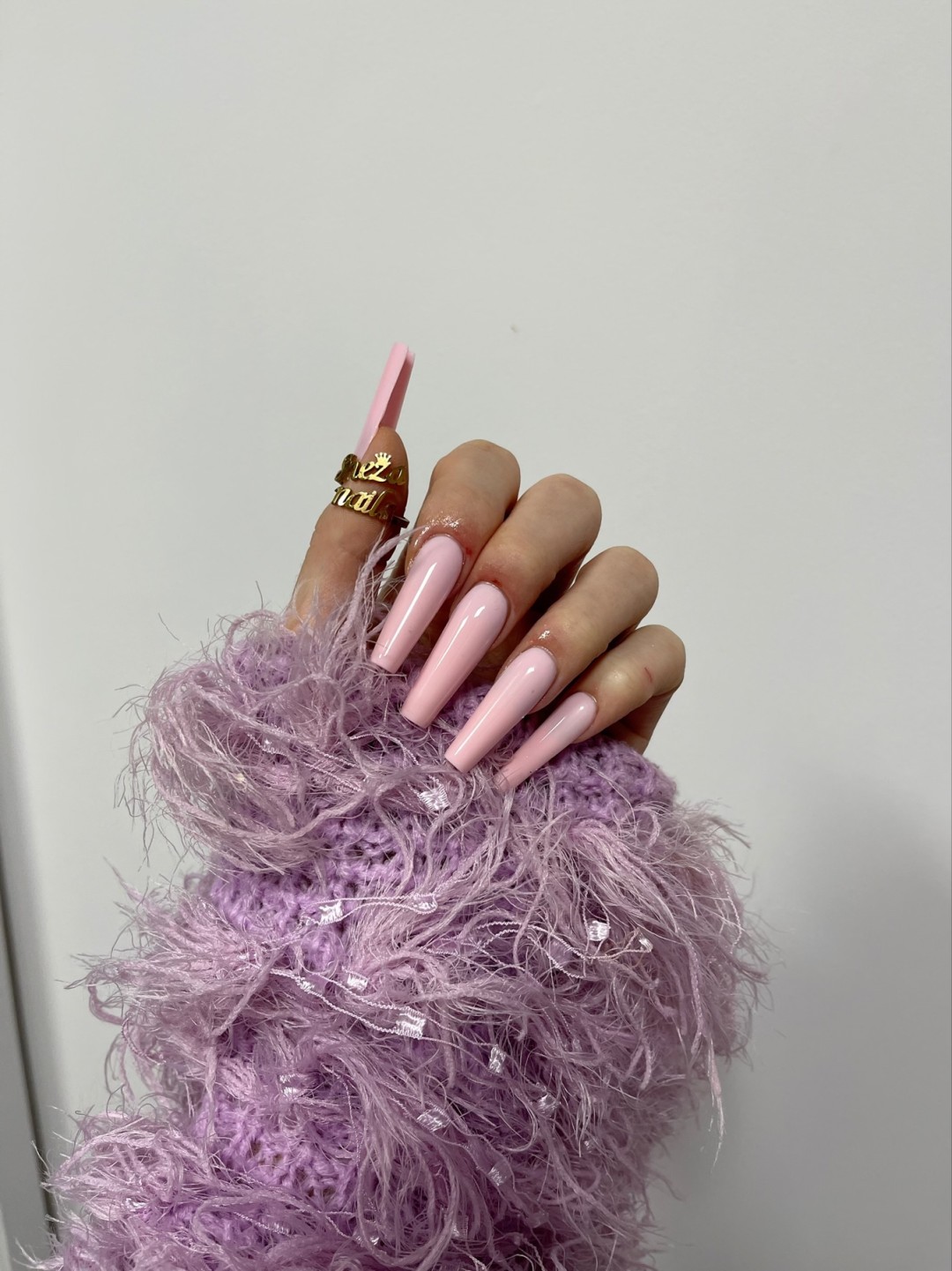 Sneža Nails #beograd Korekcija noktiju Korekcija izlivanja -1 nokat