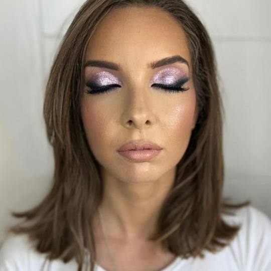 Moon Beauty Bar #beograd Make-up / šminkanje Profesionalno šminkanje + veštačke trepavice