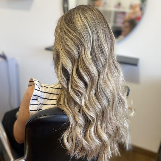 Lovely Style #beograd Pramenovi AKCIJA - Pramenovi ili Balayage + Šišanje + Feniranje
