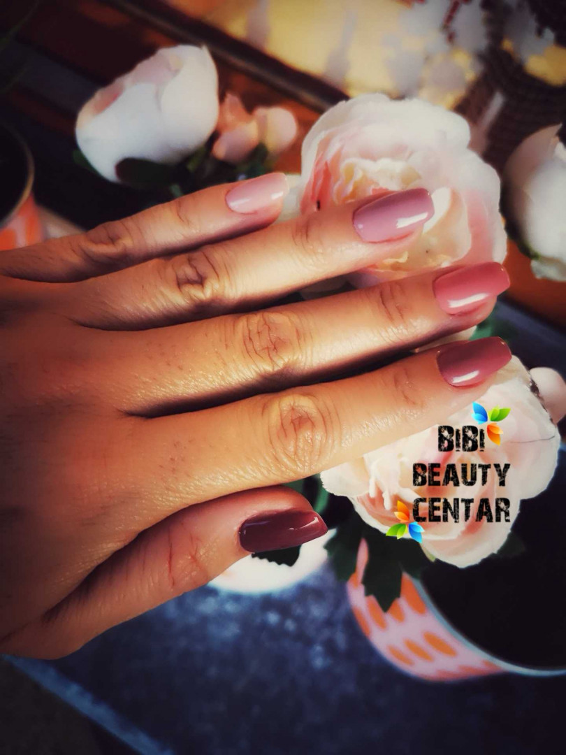 Bibi beauty centar #beograd Nadogradnja noktiju Nadogradnja noktiju tipsama