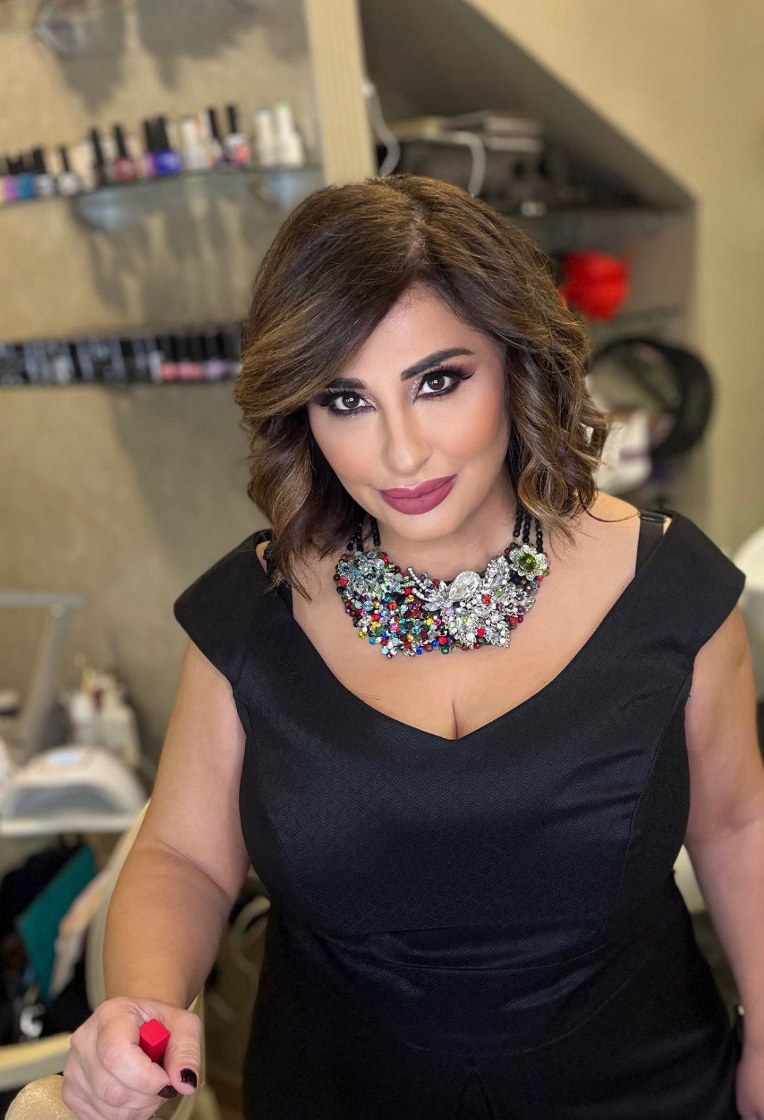 Bibi beauty centar #beograd Make-up / šminkanje Profesionalno šminkanje + feniranje ravno