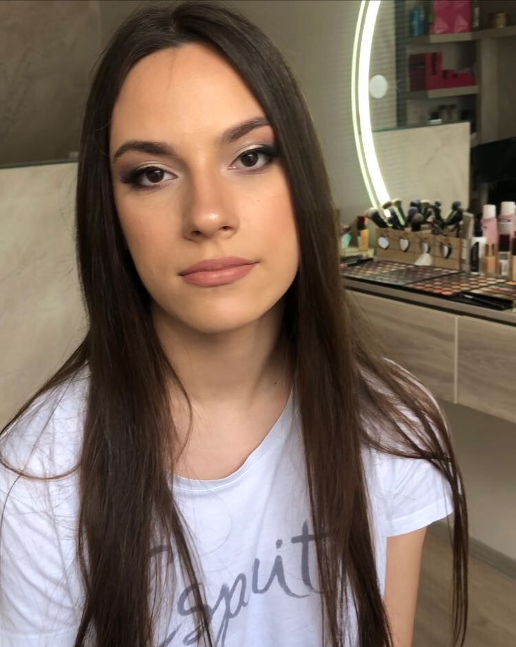 Profesionalno šminkanje + veštačke trepavice - sa drogerijskim puderima - Makeup Olja Grbić, Novi Sad Make-up / šminkanje Lice Make-up / šminkanje, Novi Sad, Rotkvarija, Podbara, Salajka