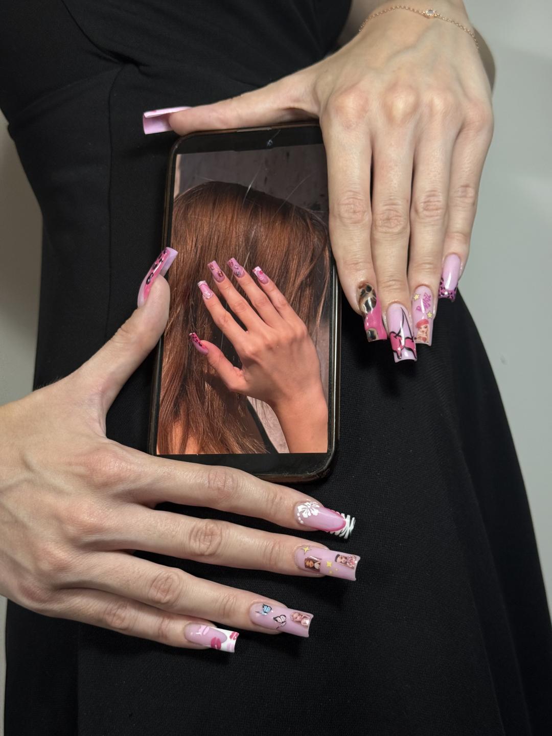 Korekcija izlivanja noktiju gelom - M dužina - The Mat beauty, Beograd Izlivanje noktiju Nokti Izlivanje noktiju, Beograd, Slavija, Autokomanda, Neimar