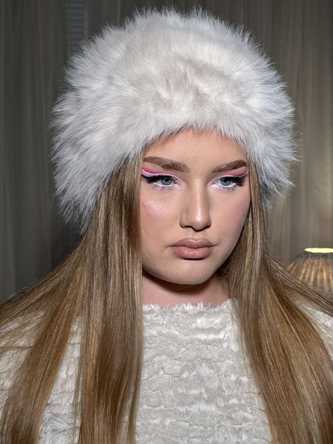 Evels Beauty #nis Make-up / šminkanje Profesionalno šminkanje + veštačke trepavice
