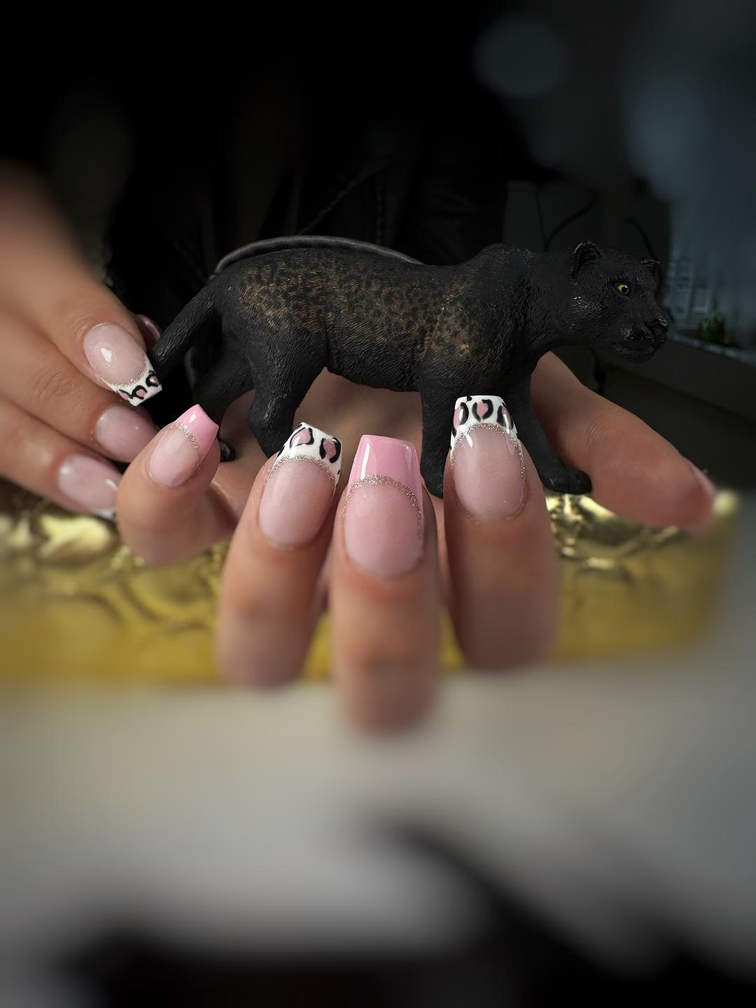 Korekcija izlivanja noktiju gelom + frenč - S dužina - Lion King, Beograd Izlivanje noktiju Nokti Izlivanje noktiju, Beograd, Vukov spomenik, Đeram