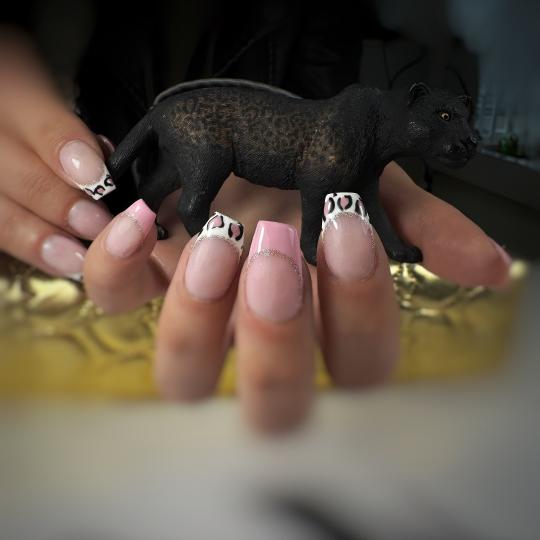 Lion King #beograd Izlivanje noktiju Korekcija izlivanja noktiju gelom + frenč - S dužina