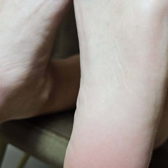 Elegance Touch #beograd Estetski pedikir Sredjivanje peta - Suvi ruski pedikir sa profi diskovima Po