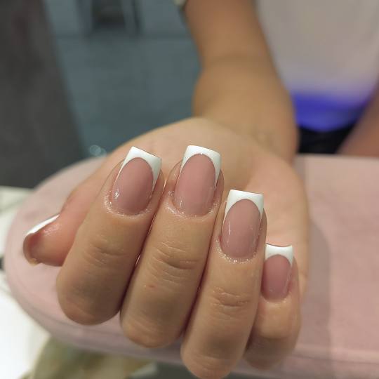 aBeauty Salon Lepote #beograd Lakiranje noktiju French - dodatak uz uslugu French, počinje sezona v