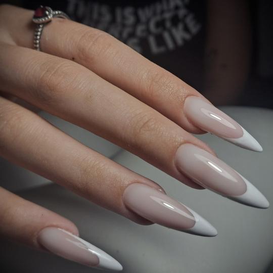 Almari Beauty Concept #kragujevac Izlivanje noktiju Izlivanje noktiju dual tipsama - L dužina Nokti