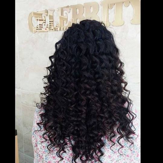 Salon Celebrity Lauren #beograd Afro lokne radjene figarom.