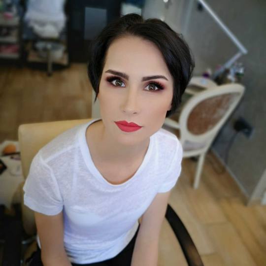 Bibi beauty centar #beograd Make-up / šminkanje Profesionalno šminkanje + veštačke trepavice mak