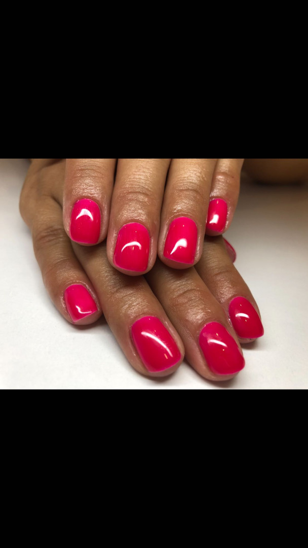 Mademoiselle Beauty #beograd Gel lak Gel lak - ruke sa aparatnim manikirom