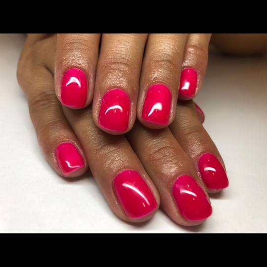 Mademoiselle Beauty #beograd Gel lak Gel lak - ruke sa aparatnim manikirom