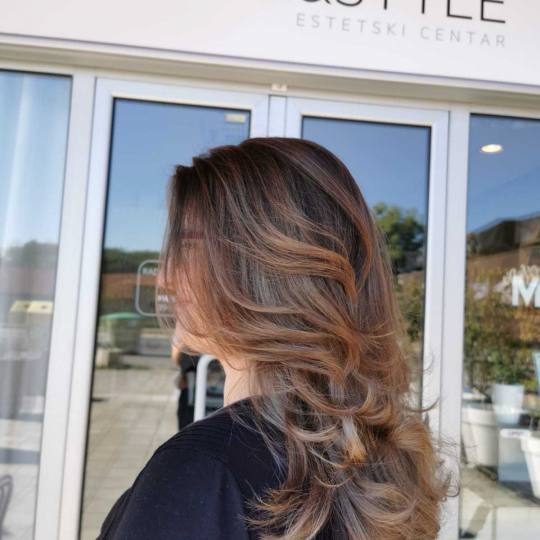 Medica life & style #beograd Ombre, sombre, balayage Balayage - duga kosa prirodni tonovi