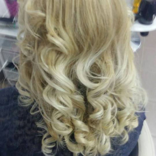 Pour Elle studio #beograd Svečane i frizure za svadbu Svečana frizura - jednostavna