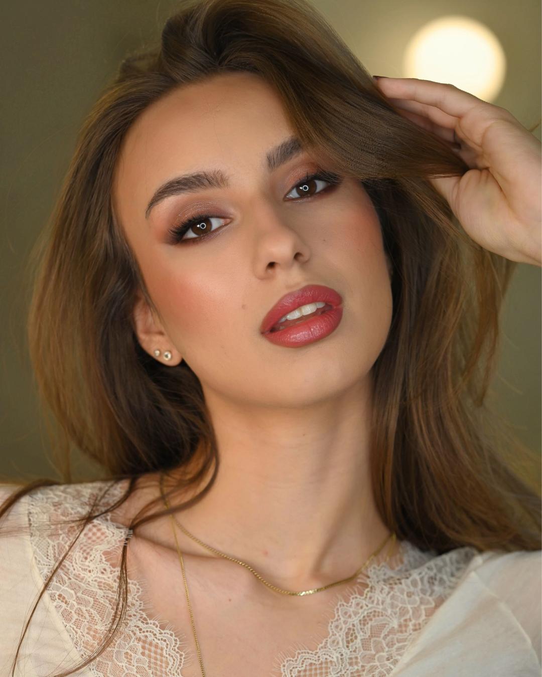 Ivana Vit #beograd Make-up / šminkanje Profesionalno šminkanje za apsolventsko veče