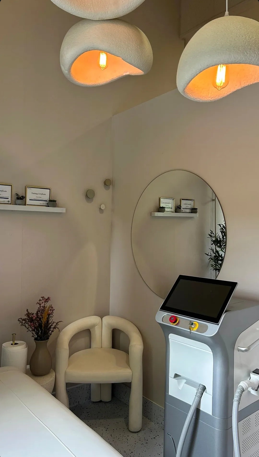 Vanilla rain beauty #beograd Laserska epilacija Laserska epilacija celih leđa - za muškarce