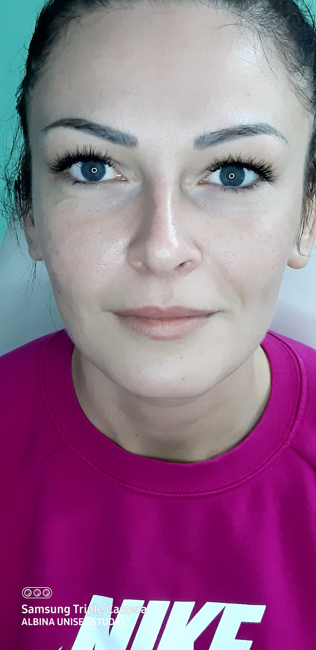 Albina Unisex Studio Lepote #temerin Nadogradnja trepavica Nadogradnja svilenih trepavica - 1 na 1 + oblikovanje obrva GRATIS