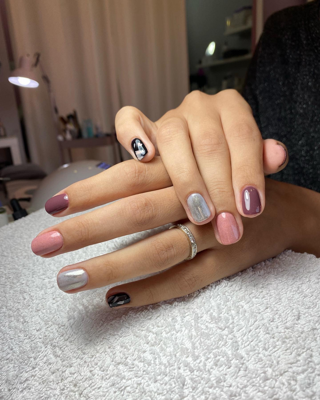 Moja Beograđanka #beograd Manikir Manikir + gel lak - CND / Shellac
