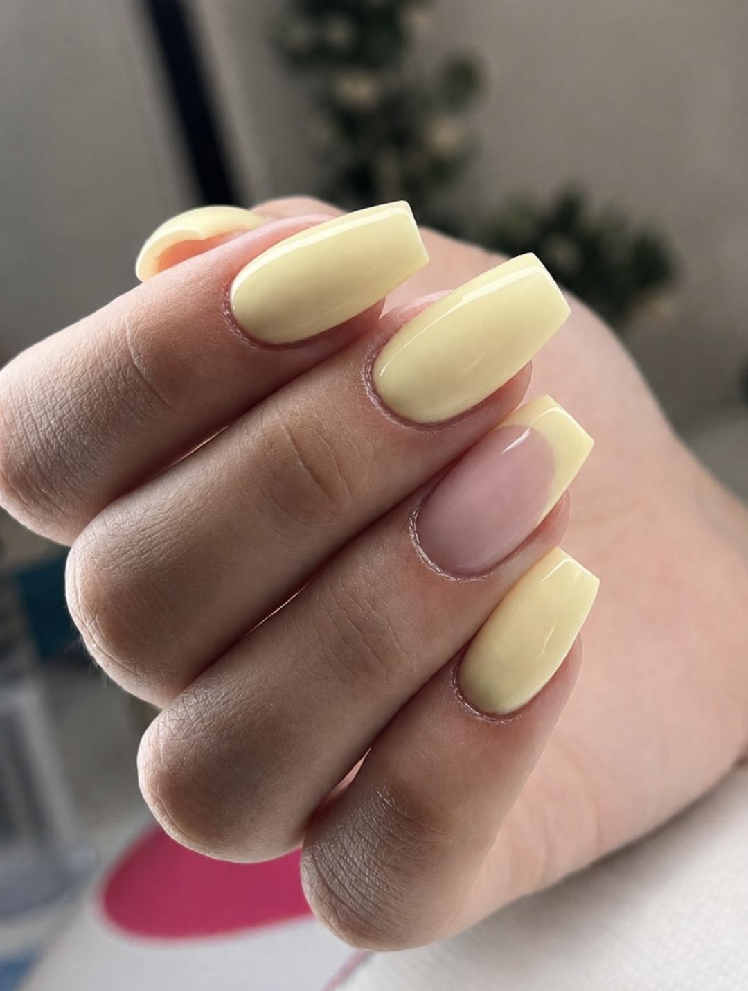 Izlivanje noktiju gelom - L dužina noktiju - Beauty Lounge - Belville, Beograd Izlivanje noktiju Nokti Izlivanje noktiju, Beograd, Novi Beograd blokovi, Belville, Savski kej