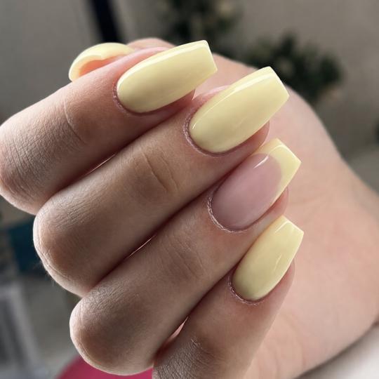 Beauty Lounge - Belville #beograd Izlivanje noktiju Izlivanje noktiju gelom - L dužina noktiju