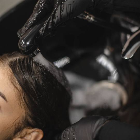 Moon Beauty Bar #beograd Farbanje kose Farbanje izrastka - sve dužine kose