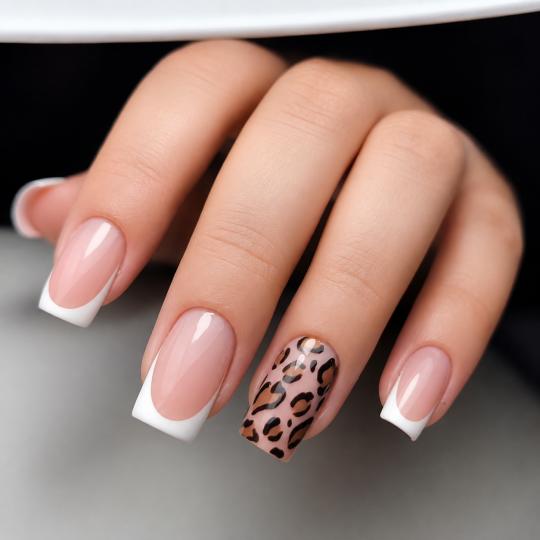 Kala Beauty lab #beograd Izlivanje noktiju Izlivanje noktiju gelom - M dužina
