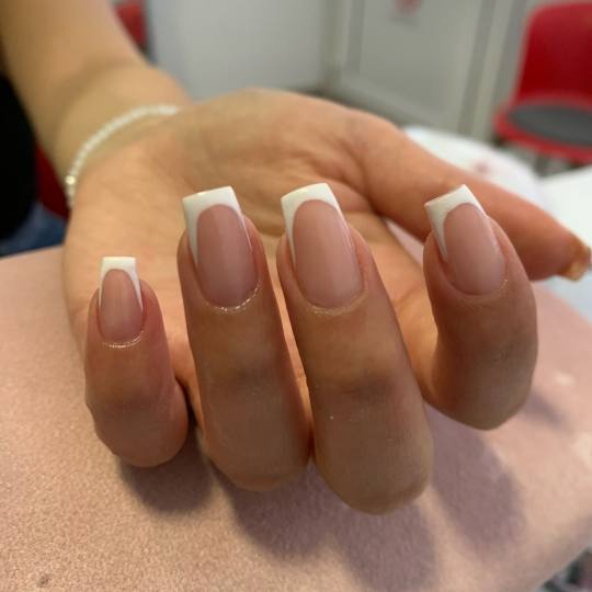 Luvida Beauty #pancevo Ojačavanje noktiju Ojačavanje prirodnih noktiju gelom