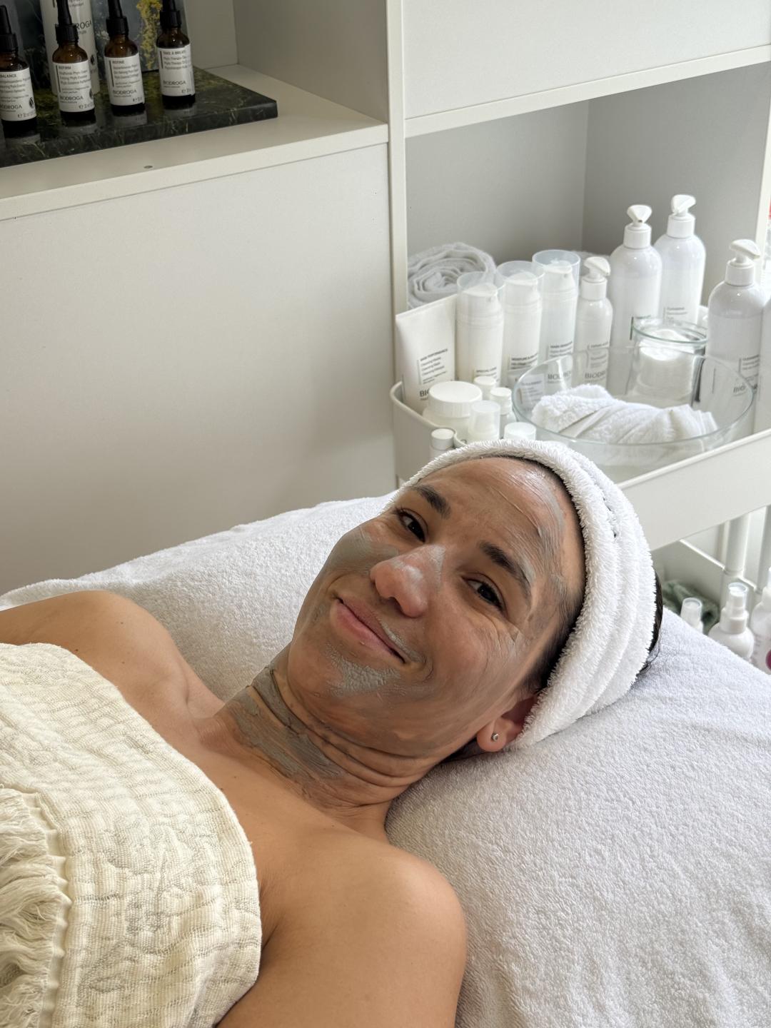 Biodroga Organic tretman - Monna nails & beauty, Beograd Tretman lica Lice Tretman lica, Beograd, Zemun Centar